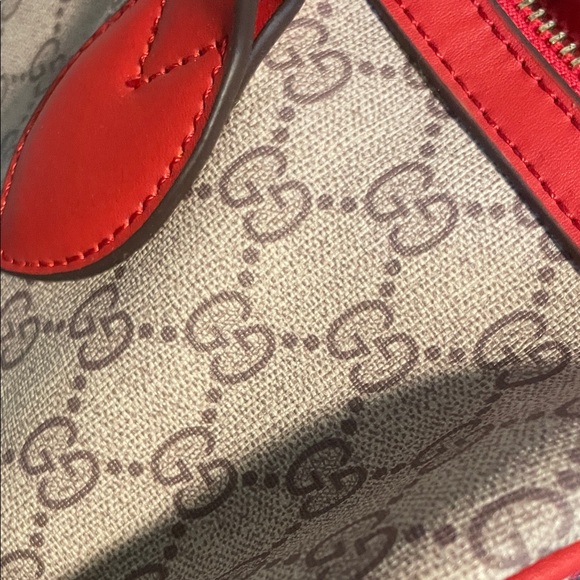 Gucci Beige and Red Tote with Snake Motif - Picture 3 of 7